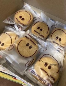 بیسکویت سبوسدار چند غله 2 عددی ستاک طرح لبخند 30 گرم 24ع